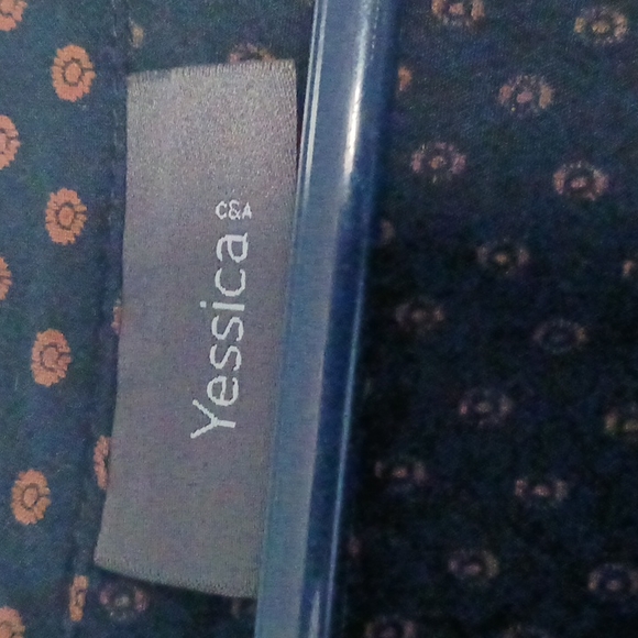 Top - Picture 2 of 3